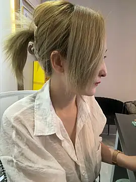 Snapshot of top1116 chatting on April 2026 01:36:01 AM top1116 online show from April 2026 01:36:01 AM