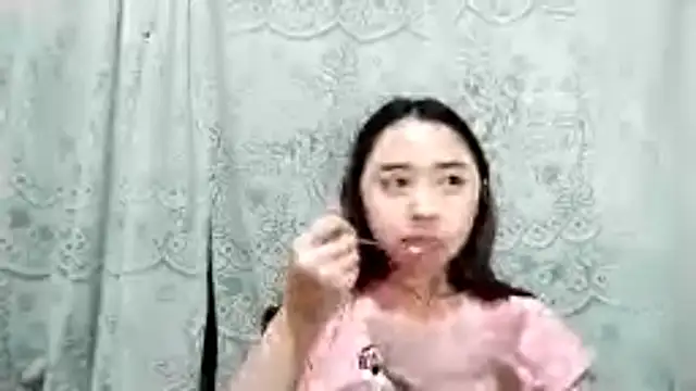 Snapshot of LenoraLacassagne chatting on April 2026 03:12:01 PM LenoraLacassagne online show from April 2026 03:12:01 PM