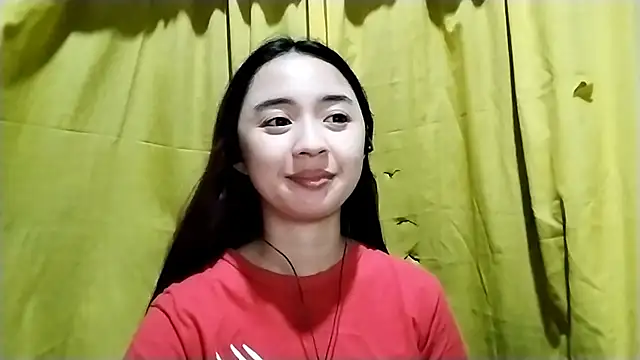 Snapshot of LenoraLacassagne chatting on April 2026 05:28:01 PM LenoraLacassagne online show from April 2026 05:28:01 PM