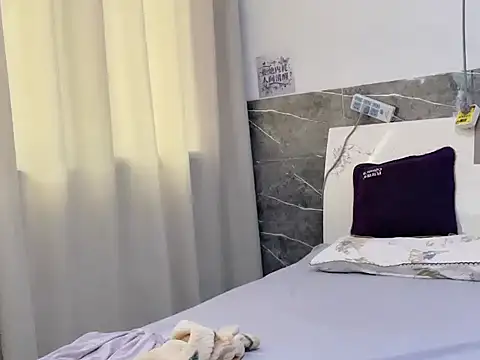 Snapshot of Qiuqiu-5880 chatting on April 2026 06:11:01 AM Qiuqiu-5880 online show from April 2026 06:11:01 AM