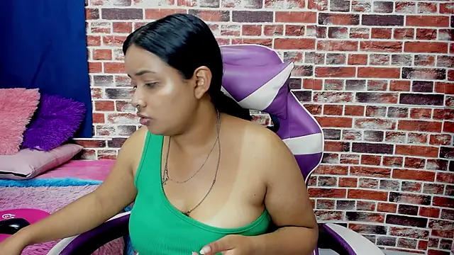Snapshot of SofiiaCutee chatting on April 2026 02:37:02 AM SofiiaCutee online show from April 2026 02:37:02 AM