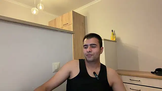 Snapshot of Daniel_ice chatting on April 2026 07:03:02 PM Daniel ice online show from April 2026 07:03:02 PM