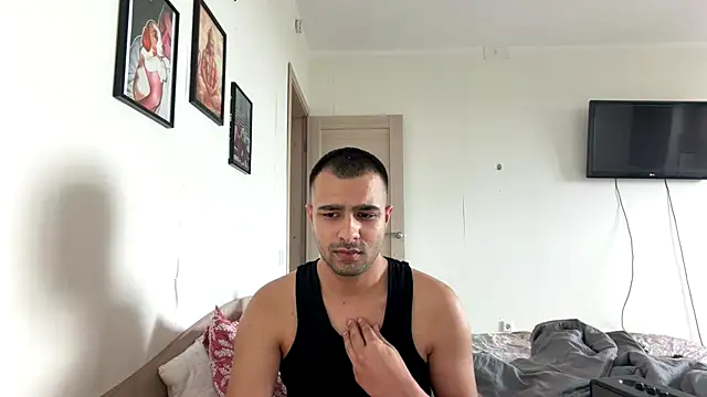 Snapshot of Daniel_ice chatting on July 2026 01:03:01 PM Daniel ice online show from July 2026 01:03:01 PM