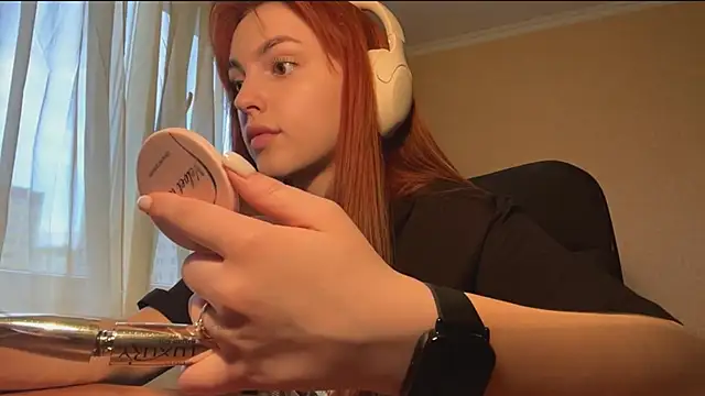 Snapshot of alisaonlyforu chatting on April 2026 04:46:01 AM alisaonlyforu online show from April 2026 04:46:01 AM