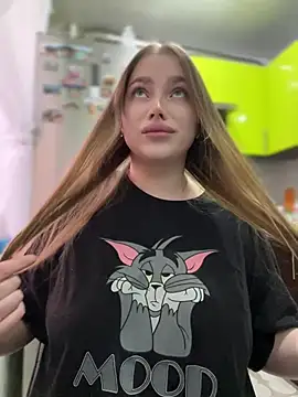 milana millka online show from April 2026 11:37:01 AM