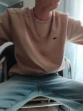 Snapshot of Skinboy06 chatting on March 2026 12:20:01 PM Skinboy06 online show from March 2026 12:20:01 PM