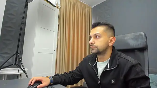 Snapshot of BryceReign chatting on March 2026 05:35:01 AM BryceReign online show from March 2026 05:35:01 AM