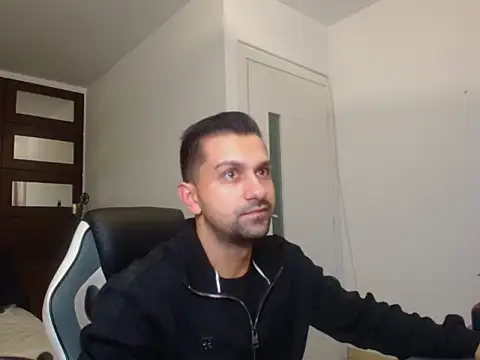 Snapshot of BryceReign chatting on April 2026 04:13:02 AM BryceReign online show from April 2026 04:13:02 AM