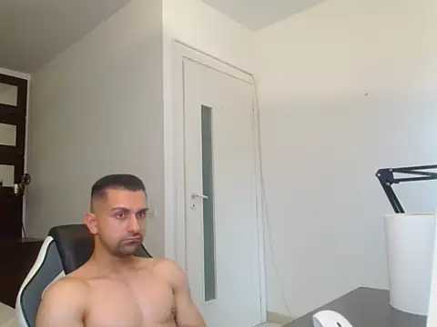 Snapshot of BryceReign chatting on April 2026 07:45:01 AM BryceReign online show from April 2026 07:45:01 AM