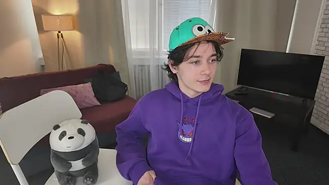 Snapshot of KevinStrike chatting on April 2026 01:34:01 PM KevinStrike online show from April 2026 01:34:01 PM