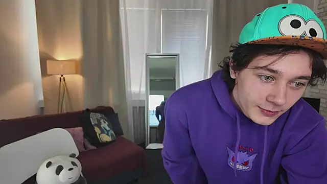 Snapshot of KevinStrike chatting on April 2026 01:41:01 PM KevinStrike online show from April 2026 01:41:01 PM