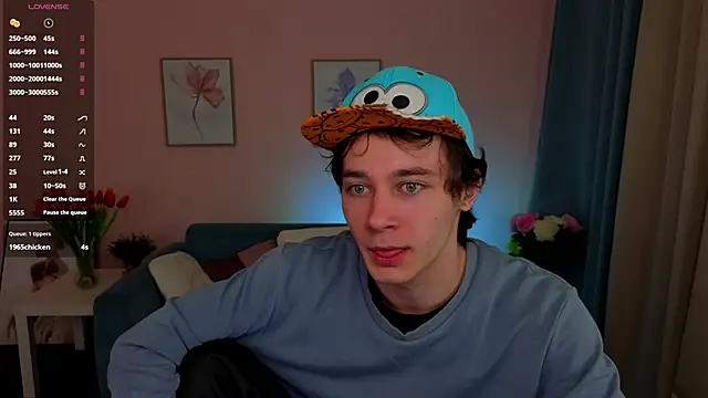 Snapshot of KevinStrike chatting on April 2026 06:40:02 AM KevinStrike online show from April 2026 06:40:02 AM