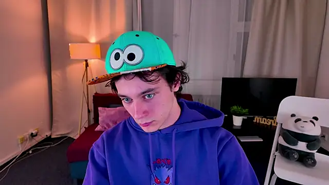 Snapshot of KevinStrike chatting on April 2026 08:03:01 PM KevinStrike online show from April 2026 08:03:01 PM