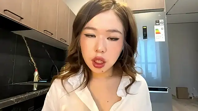 EffieCappaert online show from March 2026 07:03:02 AM