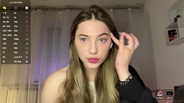 Snapshot of 1Kellynaive chatting on April 2026 04:11:02 PM 1Kellynaive online show from April 2026 04:11:02 PM