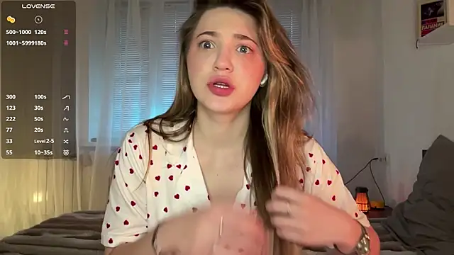 Snapshot of 1Kellynaive chatting on April 2026 04:01:01 PM 1Kellynaive online show from April 2026 04:01:01 PM