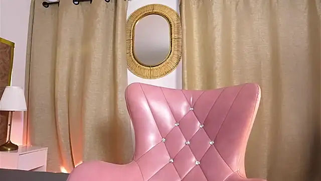 Snapshot of janne_palmer chatting on April 2026 01:07:01 PM janne palmer online show from April 2026 01:07:01 PM