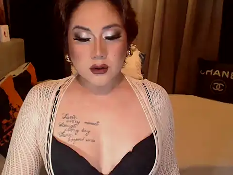 Snapshot of YourMistressAggy chatting on April 2026 07:28:02 PM YourMistressAggy online show from April 2026 07:28:02 PM