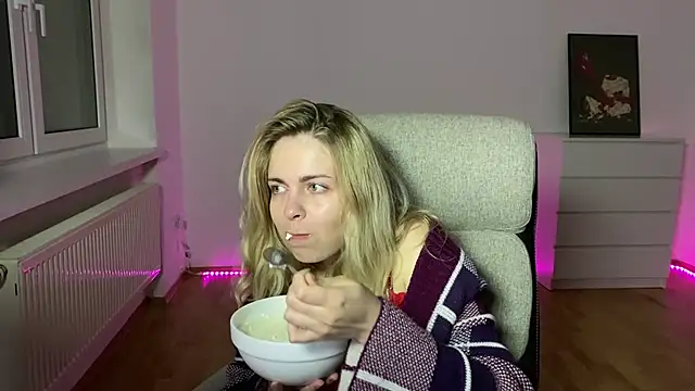 EvaKraz online show from April 2026 09:52:01 PM