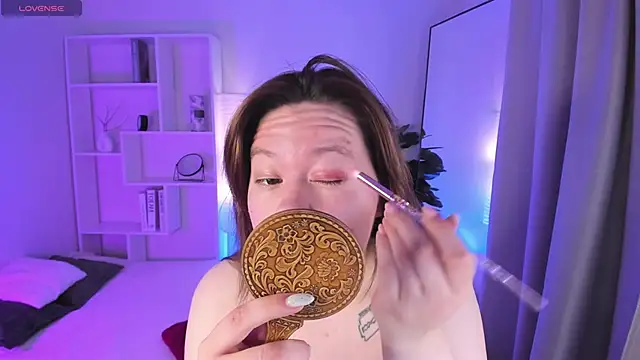 Vanessa ama online show from April 2026 07:44:01 PM