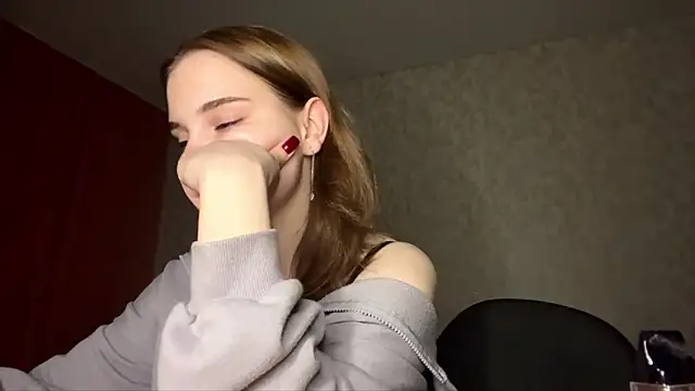 Snapshot of SageFennell chatting on April 2026 07:56:01 PM SageFennell online show from April 2026 07:56:01 PM