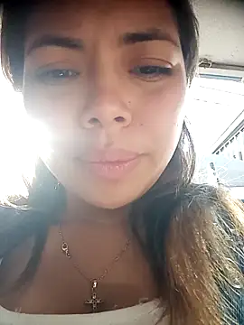 Yelii  online show from May 2026 09:31:01 PM