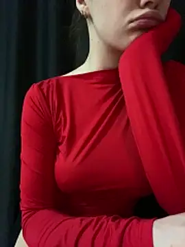 Snapshot of shrie_beverlyy045 chatting on April 2026 02:05:01 AM shrie beverlyy045 online show from April 2026 02:05:01 AM