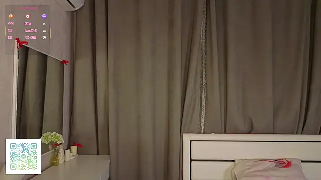 DaynaMacha online show from April 2026 06:12:02 PM