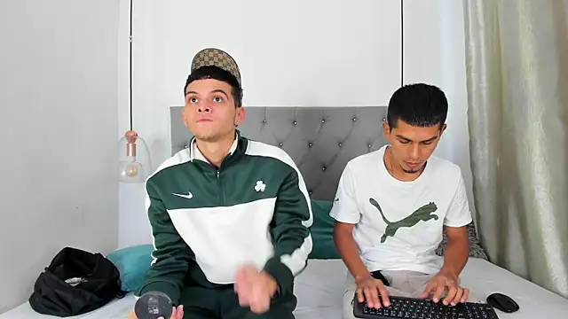 your d0ll1 online show from April 2026 01:09:02 PM