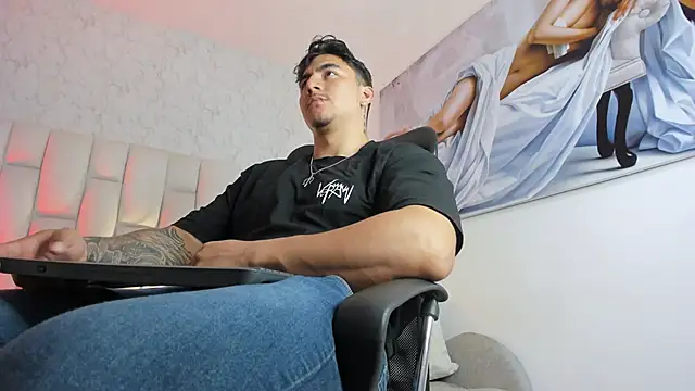 Zane cruz online show from April 2026 11:44:02 AM