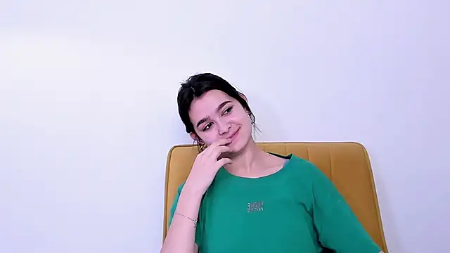 LuciKardos online show from March 2026 08:19:01 AM