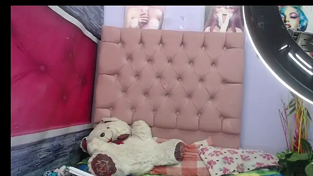 Snapshot of sharlothks chatting on March 2026 08:19:01 AM sharlothks online show from March 2026 08:19:01 AM