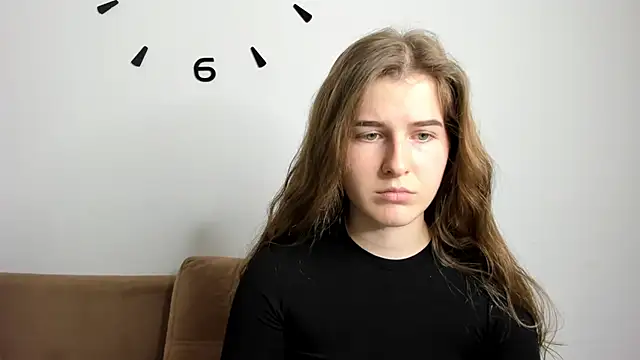 Snapshot of OhMyAlice chatting on April 2026 10:02:02 AM OhMyAlice online show from April 2026 10:02:02 AM