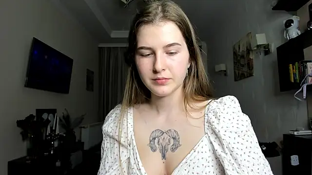 Snapshot of OhMyAlice chatting on April 2026 09:48:01 PM OhMyAlice online show from April 2026 09:48:01 PM