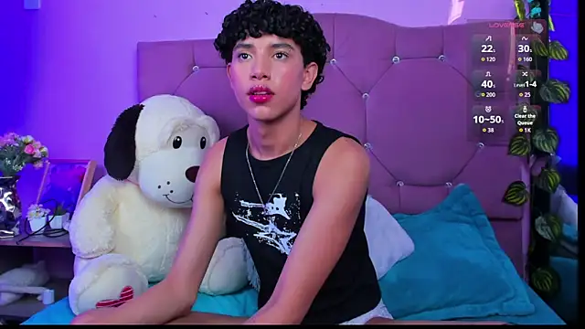 Snapshot of artemis_jones chatting on April 2026 10:18:01 PM artemis jones online show from April 2026 10:18:01 PM