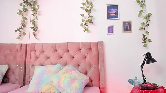  hade  online show from April 2026 03:28:02 PM