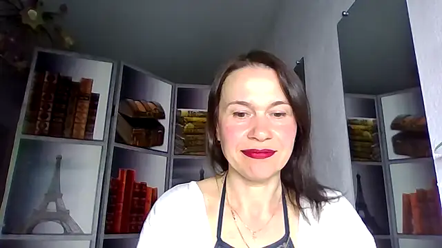 Snapshot of Selena_Moo chatting on March 2026 04:34:02 PM Selena Moo online show from March 2026 04:34:02 PM