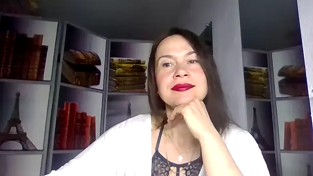 Snapshot of Selena_Moo chatting on March 2026 05:35:02 AM Selena Moo online show from March 2026 05:35:02 AM