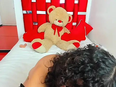 Snapshot of emma_joyce chatting on April 2026 04:52:01 PM emma joyce online show from April 2026 04:52:01 PM