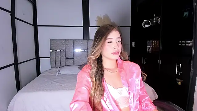 Snapshot of EmilyJohnsoon chatting on July 2026 08:59:01 PM EmilyJohnsoon online show from July 2026 08:59:01 PM