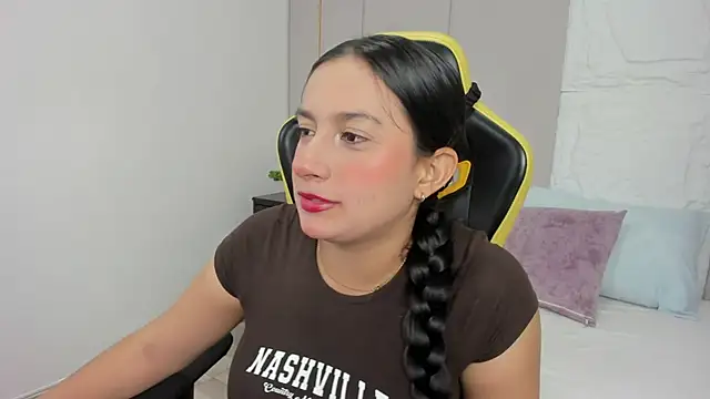 Snapshot of kira_relish chatting on April 2026 11:06:01 AM kira relish online show from April 2026 11:06:01 AM