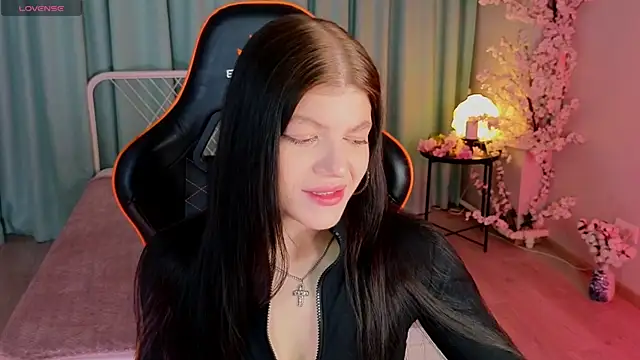 Snapshot of Softeach chatting on April 2026 08:36:01 PM Softeach online show from April 2026 08:36:01 PM