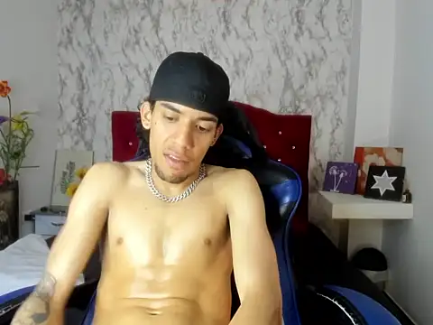 Snapshot of Ryder-Stone chatting on June 2026 06:43:01 PM Ryder-Stone online show from June 2026 06:43:01 PM
