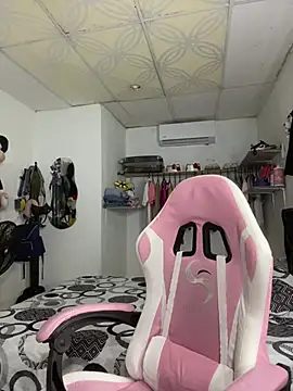 Snapshot of Blowjob-Queen_ chatting on March 2026 03:33:02 AM Blowjob-Queen online show from March 2026 03:33:02 AM