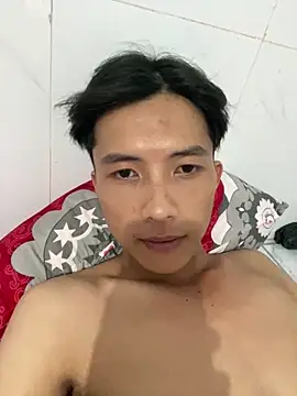 Snapshot of Nguyencuong1999 chatting on March 2026 02:18:01 PM Nguyencuong1999 online show from March 2026 02:18:01 PM