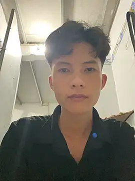 Snapshot of Nguyencuong1999 chatting on April 2026 07:46:01 AM Nguyencuong1999 online show from April 2026 07:46:01 AM