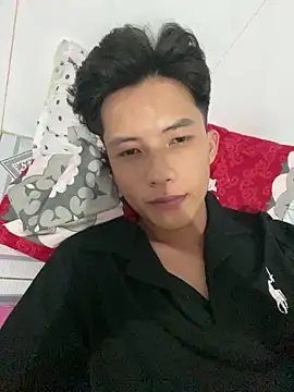 Snapshot of Nguyencuong1999 chatting on April 2026 10:37:02 PM Nguyencuong1999 online show from April 2026 10:37:02 PM