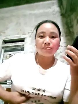 Snapshot of TIA-TIA20 chatting on April 2026 12:42:01 PM TIA-TIA20 online show from April 2026 12:42:01 PM