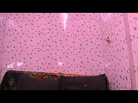 Snapshot of ebonysativa chatting on April 2026 04:17:02 AM ebonysativa online show from April 2026 04:17:02 AM