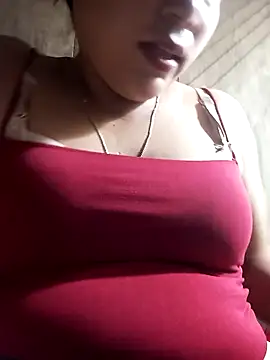 Snapshot of Hena__ chatting on May 2026 04:40:02 AM Hena online show from May 2026 04:40:02 AM